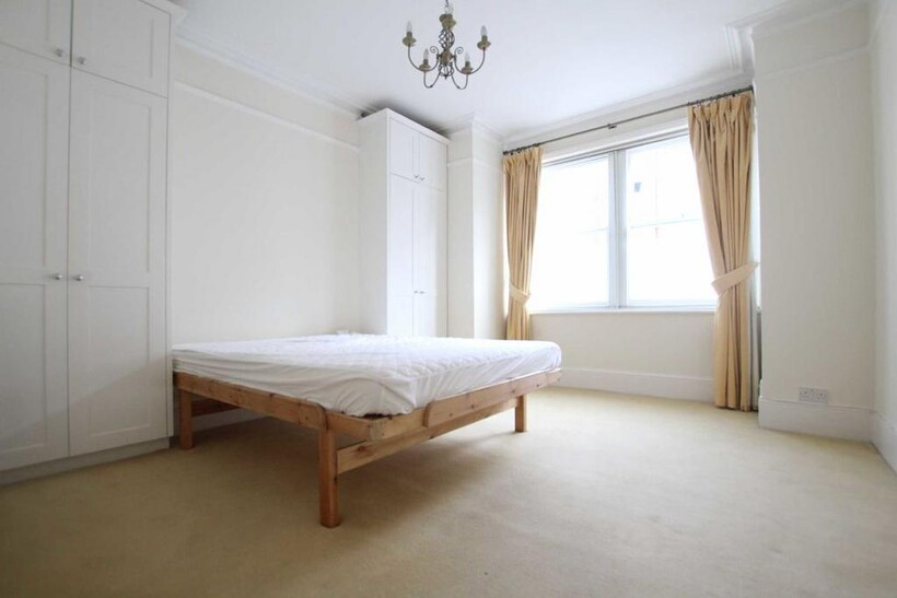 Vera Road, London SW6 2 bed flat to rent - £2,249 pcm (£519 pw)