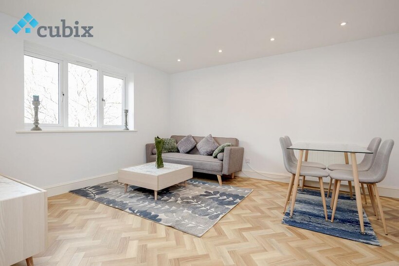 John Maurice Close, London SE17 2 bed flat to rent - £2,249 pcm (£519 pw)