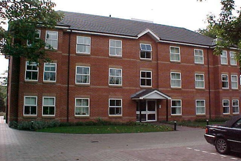 25 Poole Road, BOURNEMOUTH BH4 2 bed flat to rent - £1,150 pcm (£265 pw)