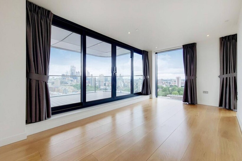 Cobblestone Square, Wapping, London, E1W 3 bed flat to rent - £10,001 pcm (£2,308 pw)