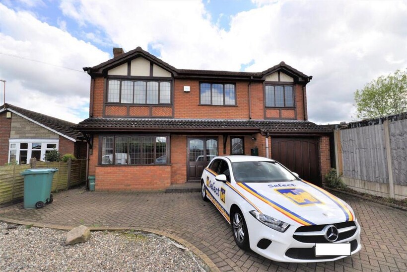 Ward Street, Coseley, Bilston 5 bed detached house to rent - £1,895 pcm (£437 pw)