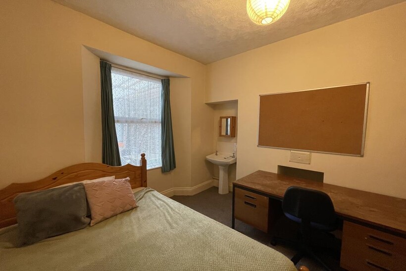 4 Waterloo Street 6 bed house share to rent - £450 pcm (£104 pw)