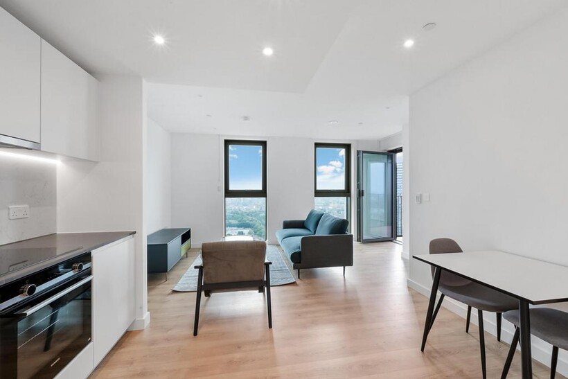 One Thames Quay, Marsh Wall 1 bed apartment to rent - £3,098 pcm (£715 pw)