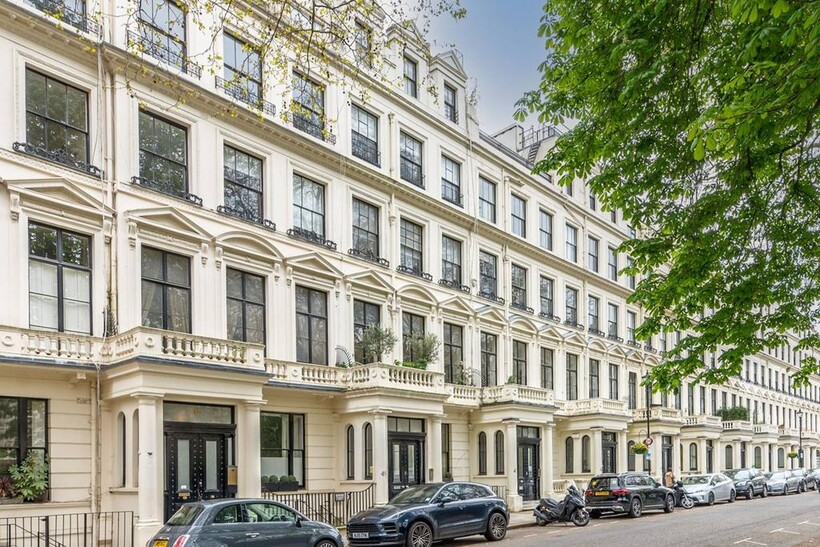 Cleveland Square, Bayswater, London, W2 2 bed flat to rent - £4,350 pcm (£1,004 pw)