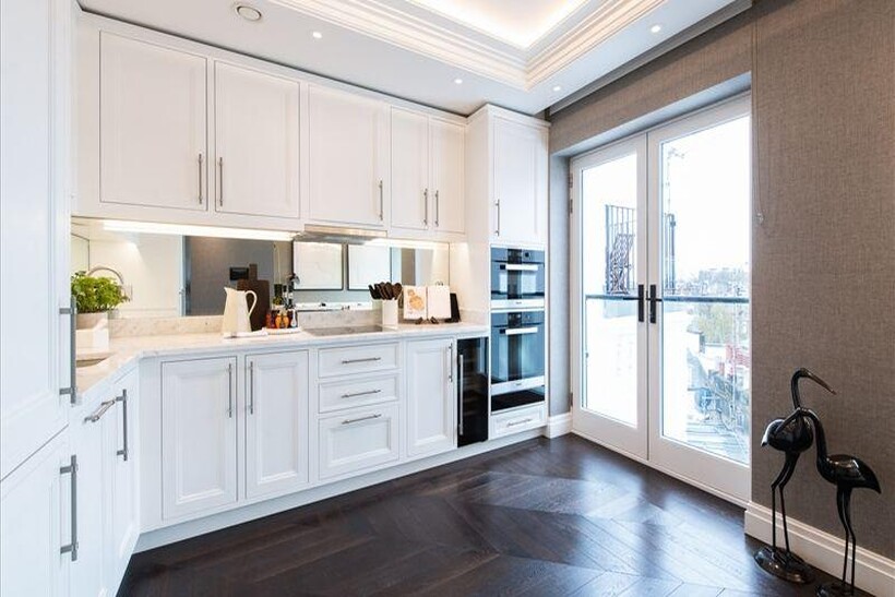 Prince Of Wales Terrace, London W8 2 bed apartment to rent - £12,068 pcm (£2,785 pw)