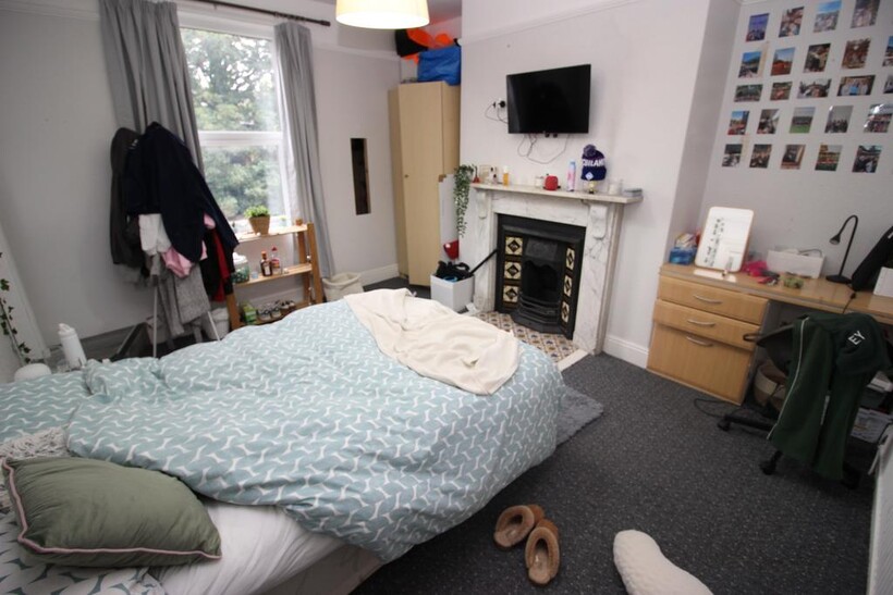 Kensington Terrace, Leeds LS6 8 bed terraced house to rent - £5,027 pcm (£1,160 pw)