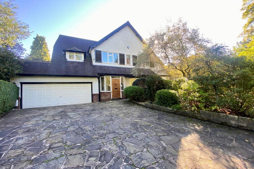 Bruntwood Lane, Cheadle, SK8 1HS 4 bed detached house to rent - £2,995 pcm (£691 pw)