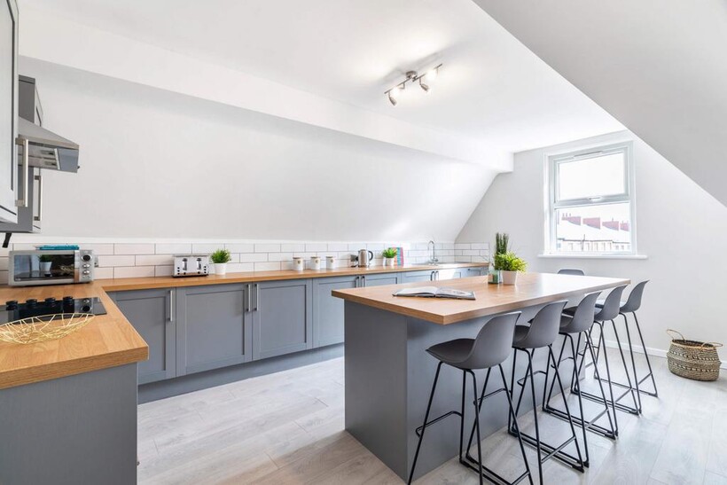 Blenheim Square, Leeds 6 bed house to rent - £641 pcm (£148 pw)