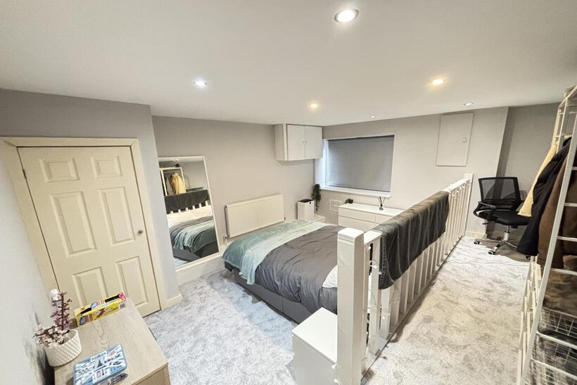 Royal Park Avenue, Leeds 6 bed house to rent - £663 pcm (£153 pw)