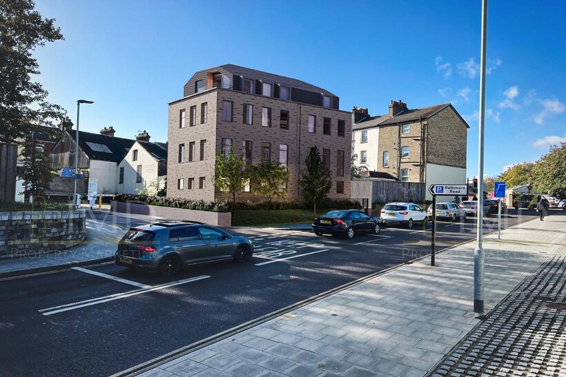 Emerald House, Gravesend DA11 3 bed apartment to rent - £1,500 pcm (£346 pw)