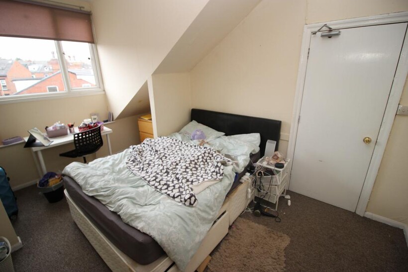 Brudenell Road, Leeds LS6 8 bed terraced house to rent - £4,853 pcm (£1,120 pw)