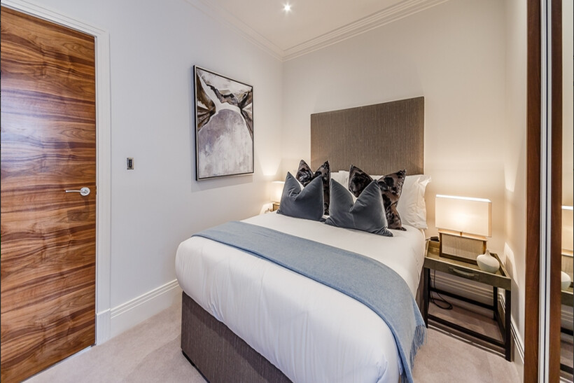 Rainville Road, London W6 2 bed flat to rent - £3,850 pcm (£888 pw)