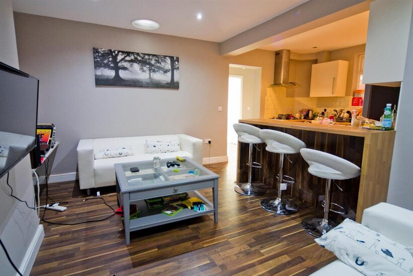 *£120pppw excl bills* Rolleston... 6 bed semi-detached house to rent - £3,128 pcm (£722 pw)