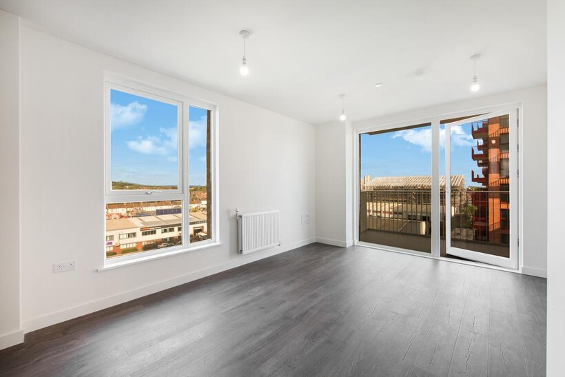 Eastman Road, Harrow HA1 1 bed flat to rent - £1,695 pcm (£391 pw)