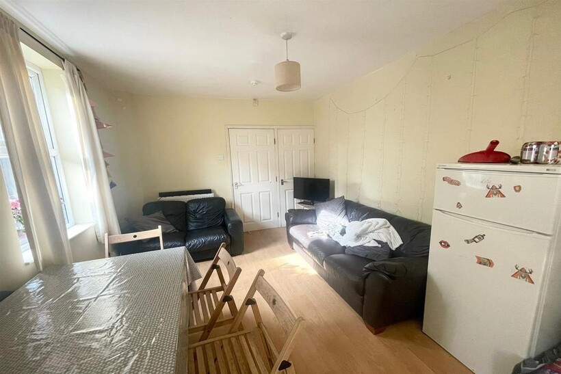 Whats App Image 2022-10-04 at 2.31.46 PM (1).jpeg