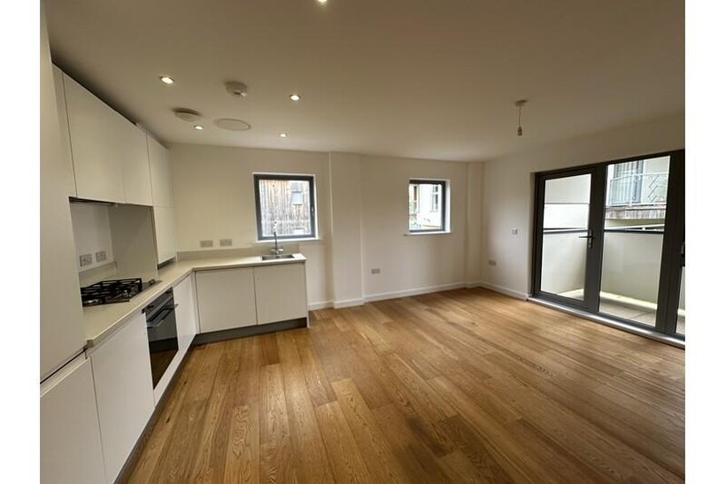 Glenalmond Avenue, Cambridge CB2 2 bed apartment to rent - £1,795 pcm (£414 pw)