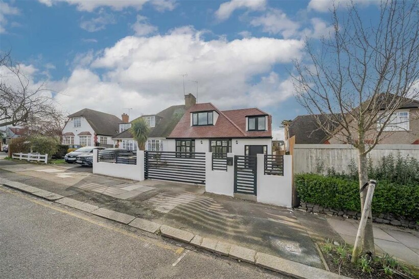 Purley Avenue, London NW2 5 bed house to rent - £5,950 pcm (£1,373 pw)