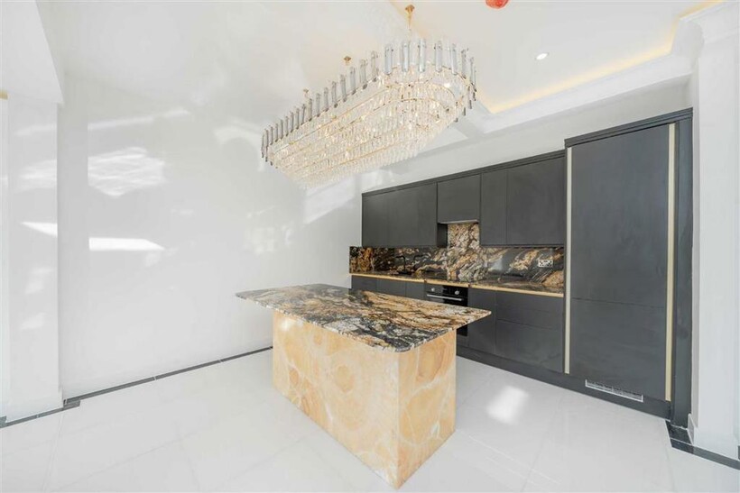 Purley Avenue, London NW2 5 bed house to rent - £5,950 pcm (£1,373 pw)