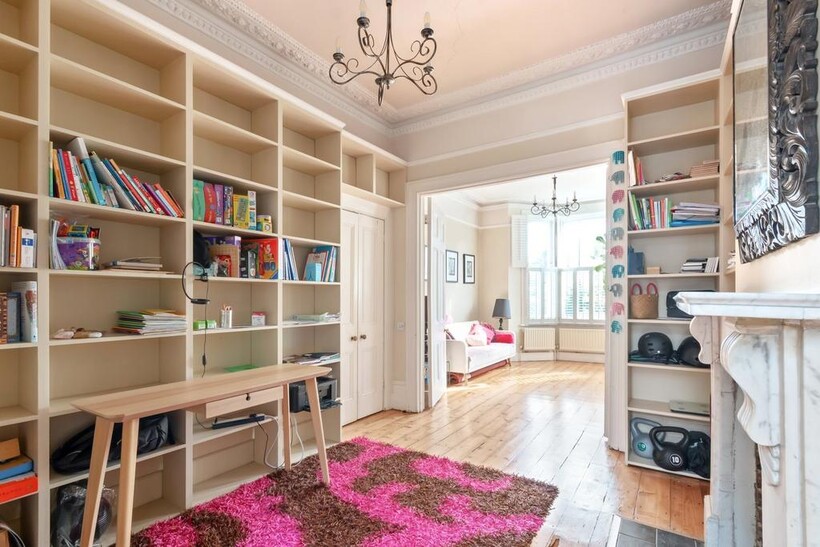 Ethelden Road, London W12 4 bed terraced house to rent - £4,400 pcm (£1,015 pw)