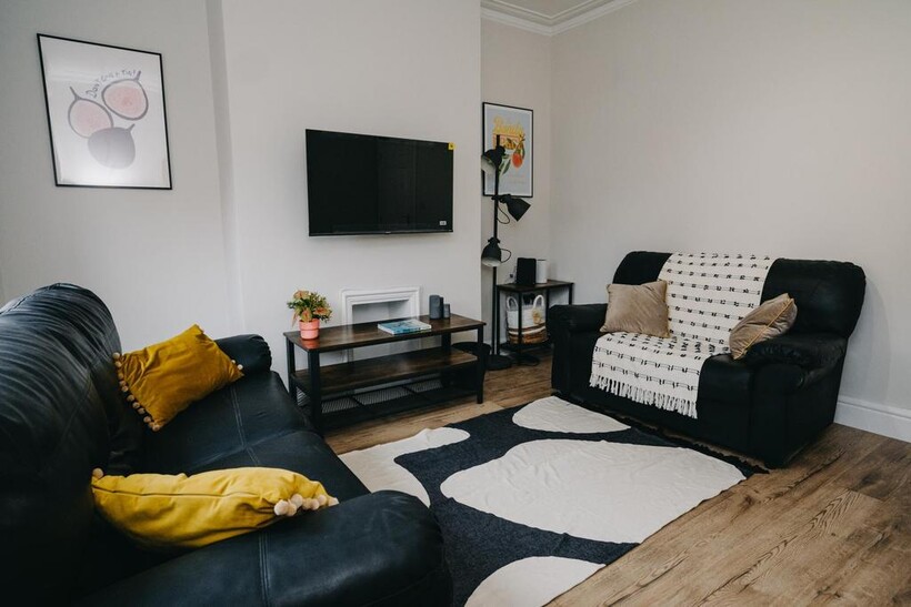 Burley Lodge Road, Leeds LS6 6 bed house to rent - £3,354 pcm (£774 pw)