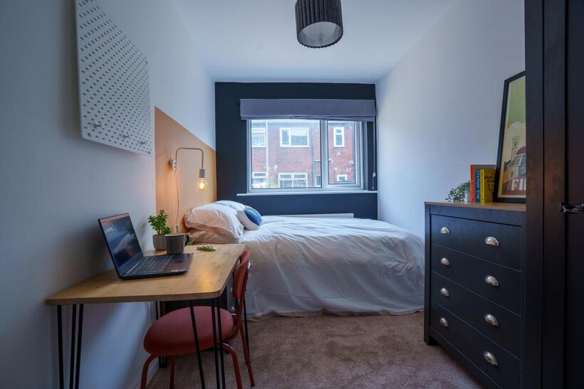 Park View Grove, Leeds LS4 4 bed house to rent - £2,305 pcm (£532 pw)