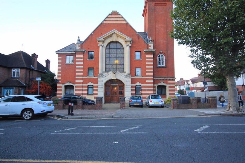 Trinity Court, Anson Road, Willesden... 1 bed flat to rent - £1,575 pcm (£363 pw)