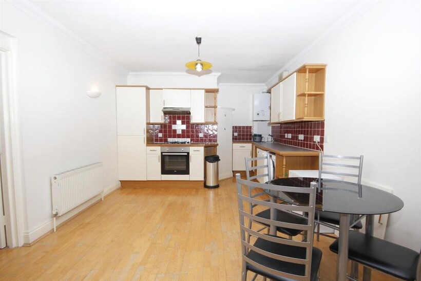Trinity Court, Anson Road, Willesden... 1 bed flat to rent - £1,575 pcm (£363 pw)