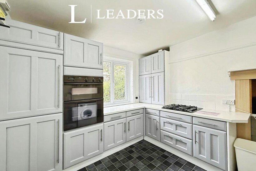 Namu Road, BH9 6 bed detached house to rent - £3,600 pcm (£831 pw)