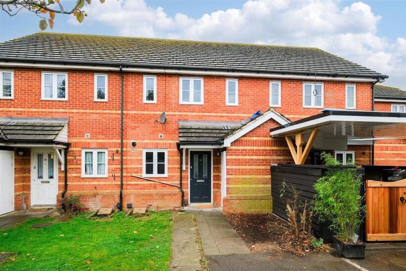 Riverhead Close, Walthamstow, E17 3 bed house to rent - £2,295 pcm (£530 pw)