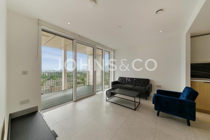 Bouchon Point, The Silk District... 2 bed flat to rent - £2,999 pcm (£692 pw)