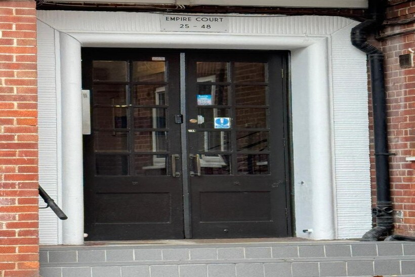 North End Road, Wembley HA9 2 bed flat to rent - £1,775 pcm (£410 pw)