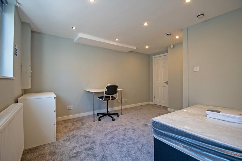 Leeds LS6 1 bed in a house share to rent - £473 pcm (£109 pw)