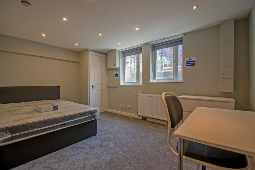 Leeds LS6 1 bed in a house share to rent - £473 pcm (£109 pw)