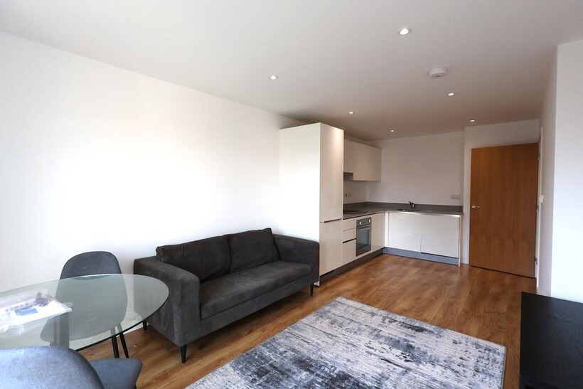 Bradstowe House, Headstone Road HA1 1 bed apartment to rent - £1,720 pcm (£397 pw)