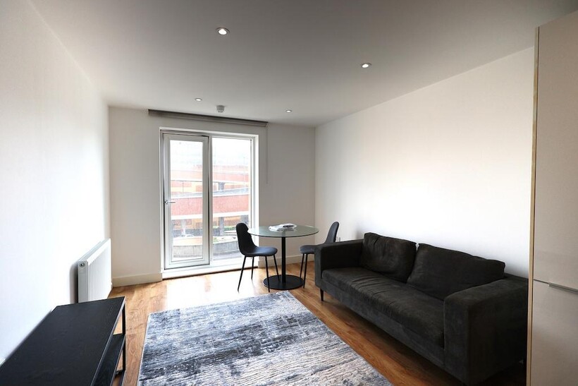 Bradstowe House, Headstone Road HA1 1 bed apartment to rent - £1,720 pcm (£397 pw)
