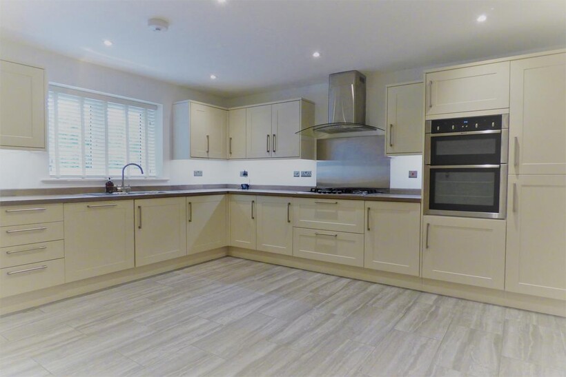 Weyhill Road, Weyhill SP11 3 bed detached house to rent - £1,775 pcm (£410 pw)