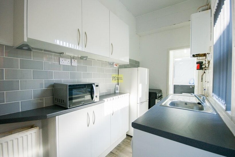 Dawlish Road, Birmingham B29 3 bed terraced house to rent - £1,692 pcm (£390 pw)