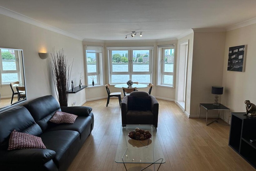 Cyclops Wharf, Homer Drive... 1 bed apartment to rent - £2,145 pcm (£495 pw)