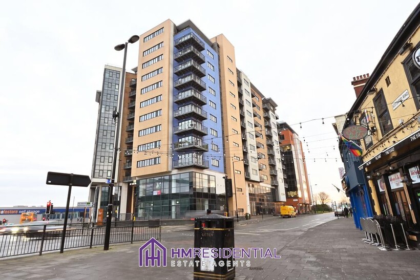 2 bedroom Apartment for rent on The Bar, St James