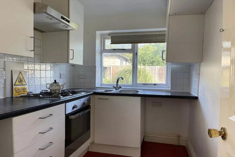 Beverley Gardens, Wembley, HA9 2 bed apartment to rent - £2,350 pcm (£542 pw)