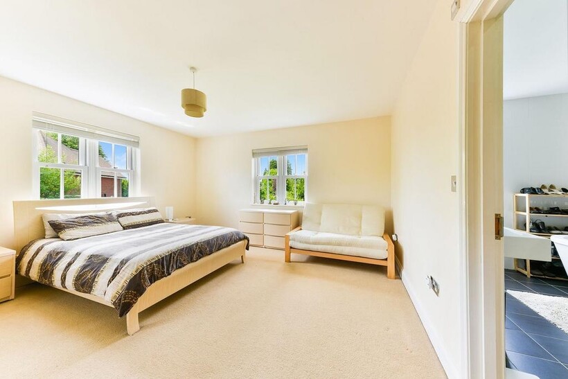 Netherne Drive, Coulsdon, CR5 6 bed detached house to rent - £3,995 pcm (£922 pw)