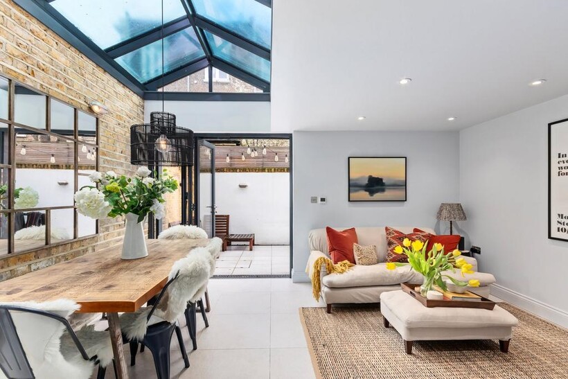 Southerton Road, Hammersmith W6 5 bed terraced house to rent - £6,197 pcm (£1,430 pw)