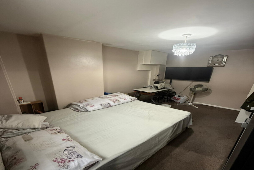 Upper Tulse Hill, London SW2 2 bed flat to rent - £2,000 pcm (£462 pw)