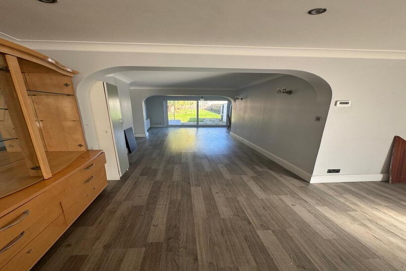 Welbeck Rd, Harrow, harrow /london  HA2 3 bed semi-detached house to rent - £1,999 pcm (£461 pw)