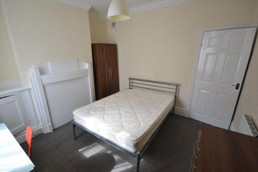 Jarrom Street, Leicester 3 bed terraced house to rent - £412 pcm (£95 pw)