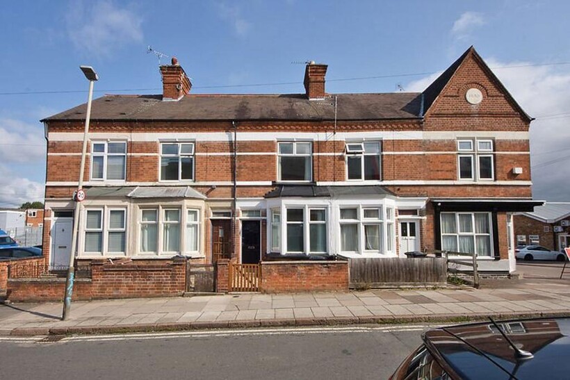 Knighton Fields Road East, Leicester 3 bed terraced house to rent - £412 pcm (£95 pw)