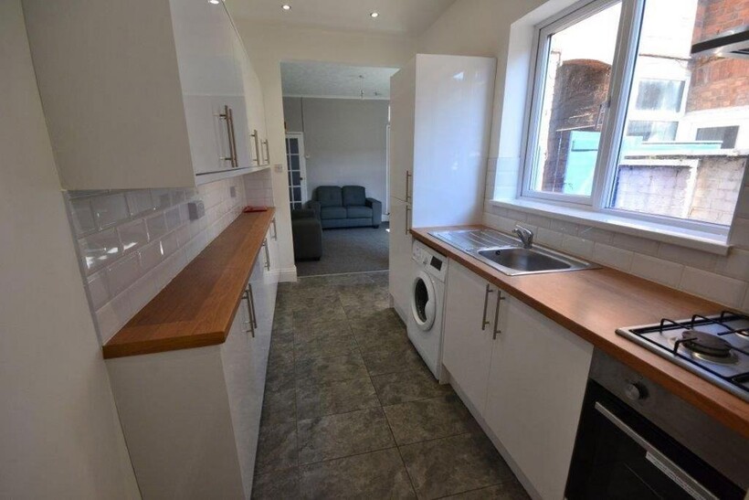 Jarrom Street, Leicester 4 bed terraced house to rent - £412 pcm (£95 pw)