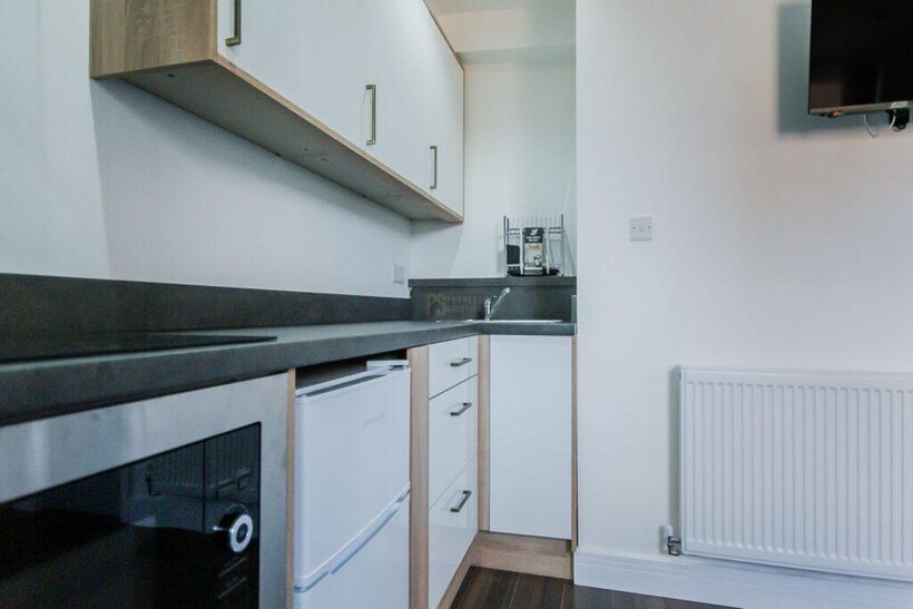 674 Bristol Road, Birmingham B29 1 bed terraced house to rent - £1,170 pcm (£270 pw)