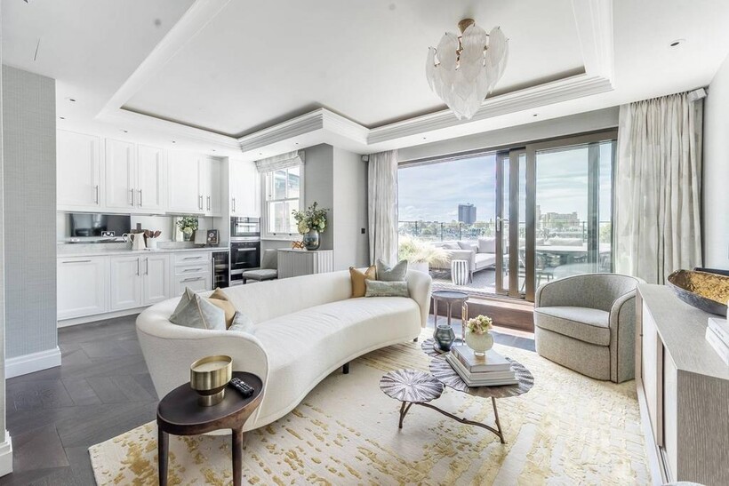 Prince of Wales Terrace, High Street... 2 bed flat to rent - £28,167 pcm (£6,500 pw)