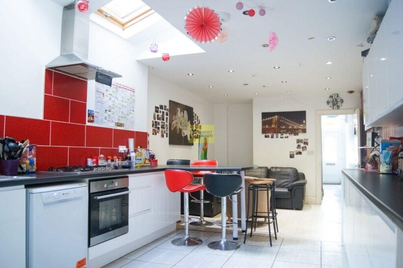 Dawlish Road, Birmingham B29 7 bed terraced house to rent - £3,640 pcm (£840 pw)